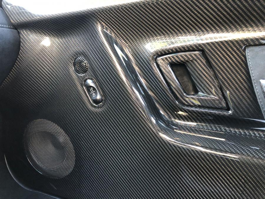 Детали интерьера Lamborghini Gallardo Superleggera 2008 года  (фото 126 из 126)